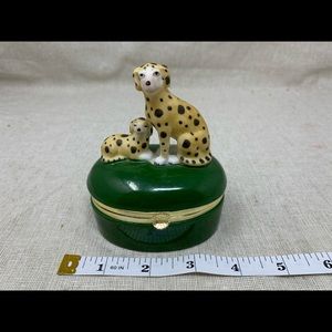 Dalmatian figurine, Lemoge-style ceramic box